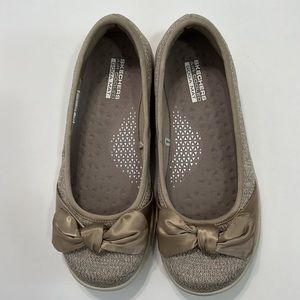 Skechers GOGA MAT Flats Size 5.5